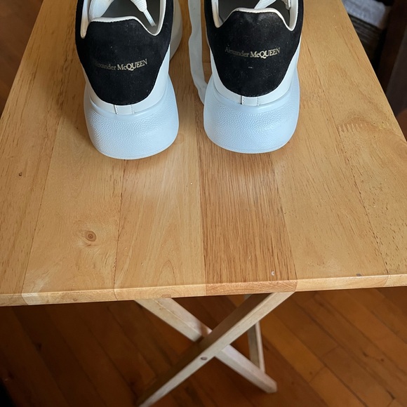 Alexander McQueen White and Black Sneakers - Picture 4 of 4